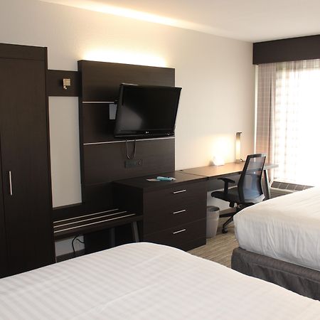 Holiday Inn Express & Suites Troy By Ihg Exterior photo