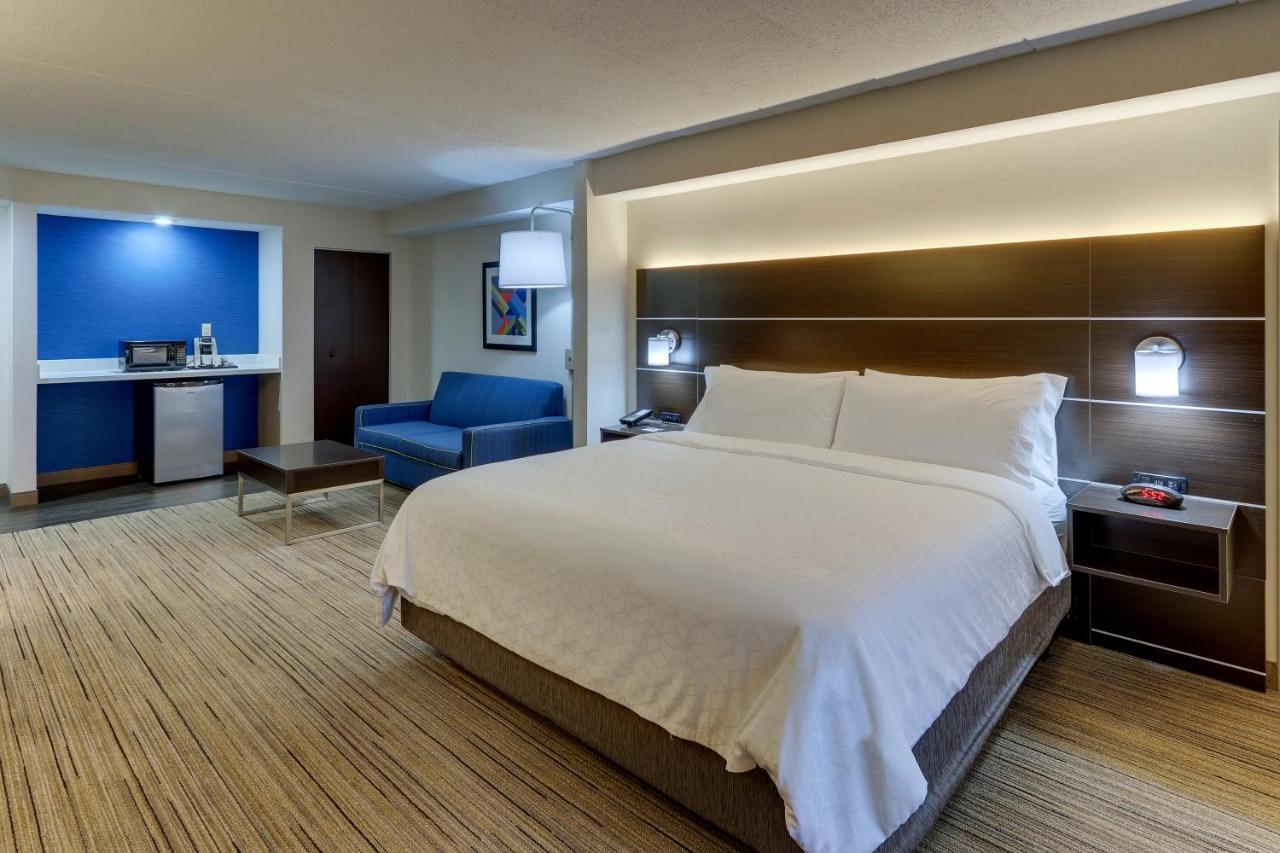 Holiday Inn Express & Suites Troy By Ihg Exterior photo